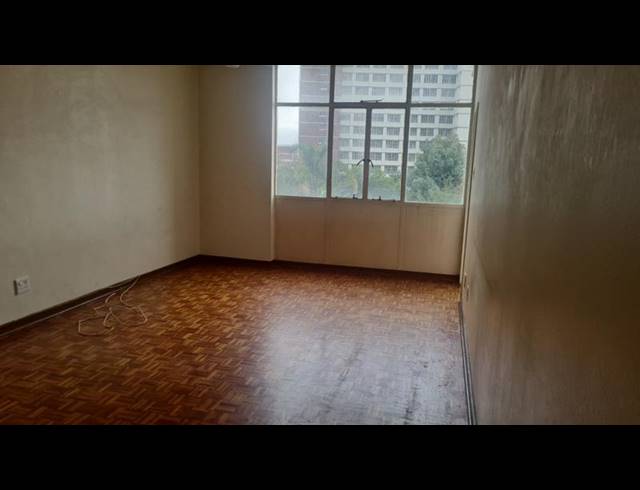 1 BEDROOM PROPERTY TO RENT IN BEDFORD GARDENS